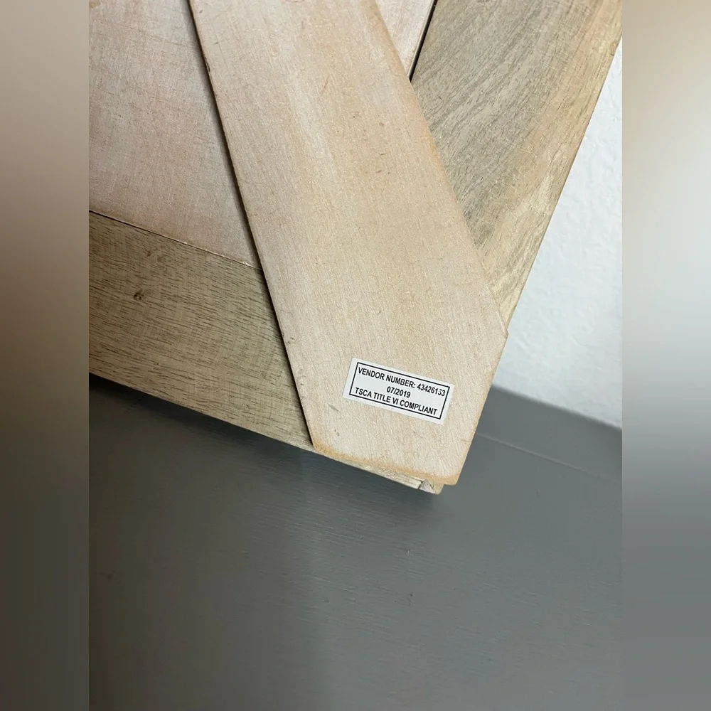 Photo Frame Gray Stained Wood With Delicate Dark Gray and White Design India 4x6